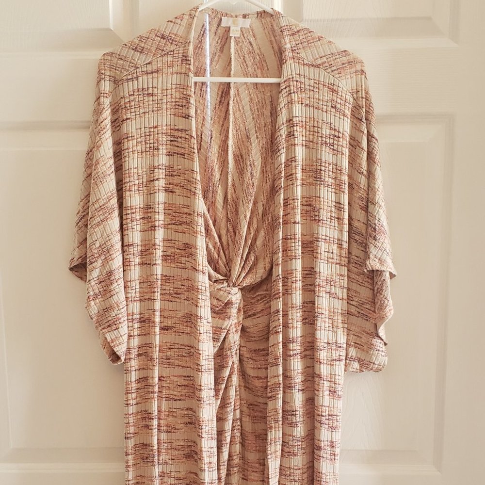 Short sleeve sweater